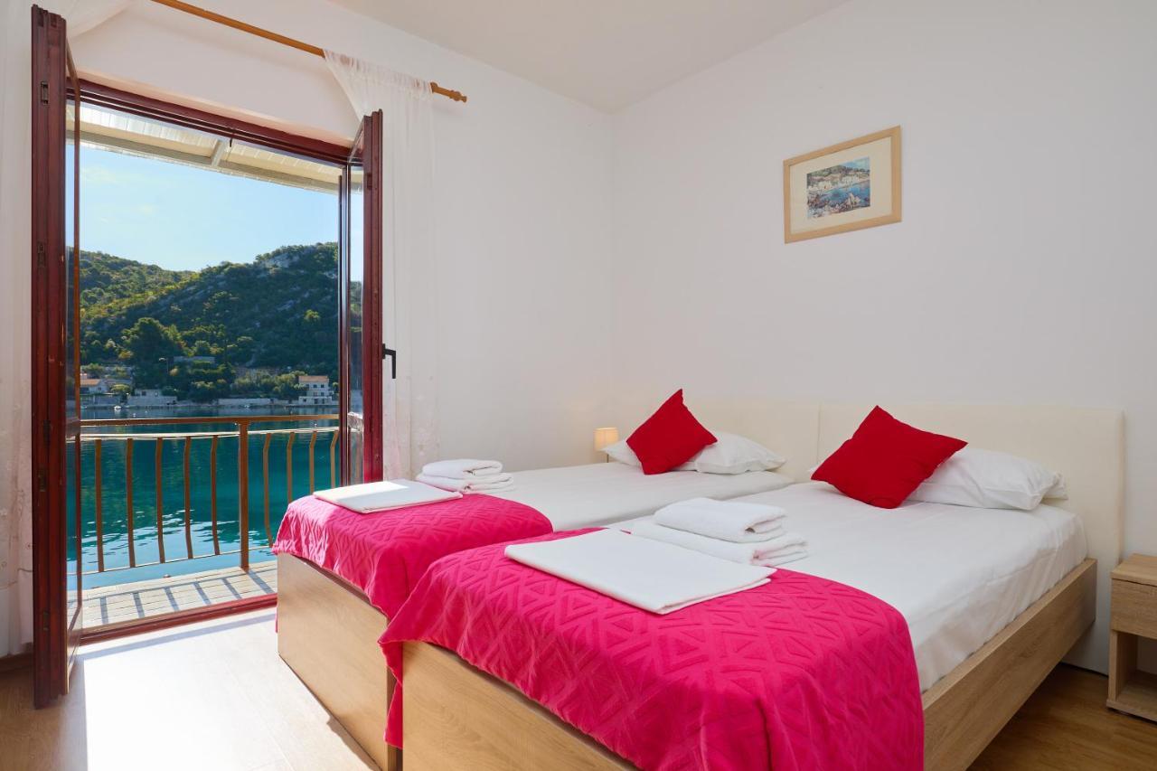 Boca - 3 Bedroom Apartment By The Sea Prozura Exterior photo