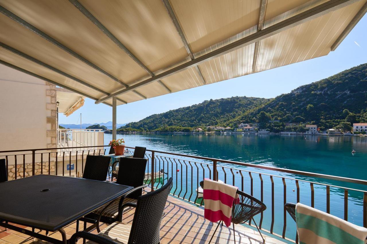 Boca - 3 Bedroom Apartment By The Sea Prozura Exterior photo